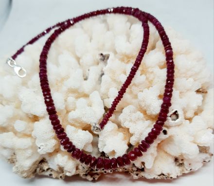 Silver necklace with ruby